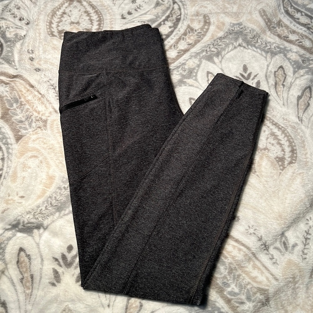 Grey leggings